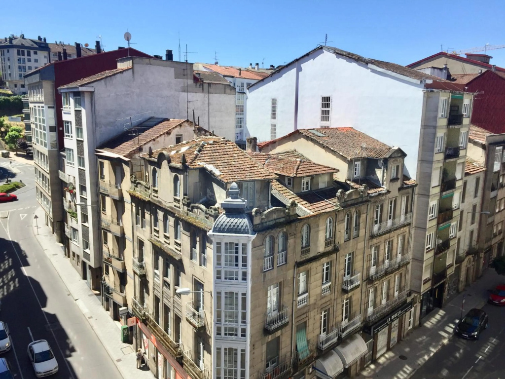 ***NUEVO Piso en Ourense WIFI Parking***