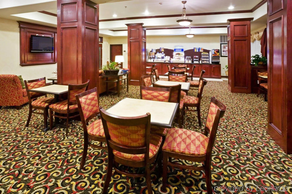 Holiday Inn Express Hotel & Suites New Boston by IHG