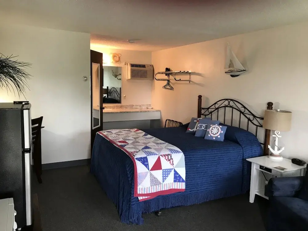 Lighthouse Motel