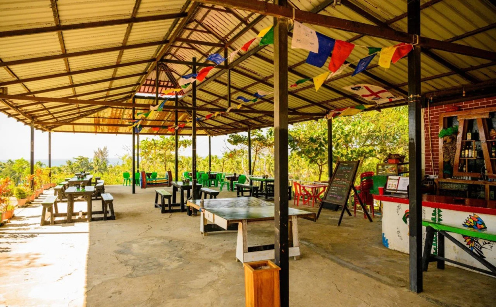 Lover View Pool Bar & Bungalows