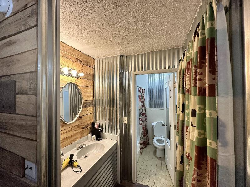 Ski Mountain Lodge