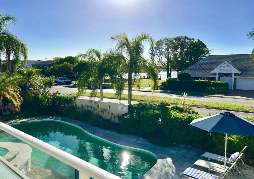 Noosa Boutique Apartments & Elkhorn Villas