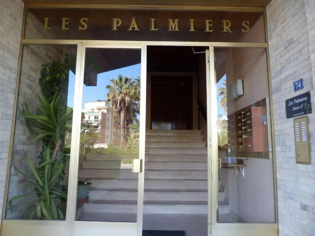 Appartement Le Lavandou, 1 pièce, 2 personnes - FR-1-308-110