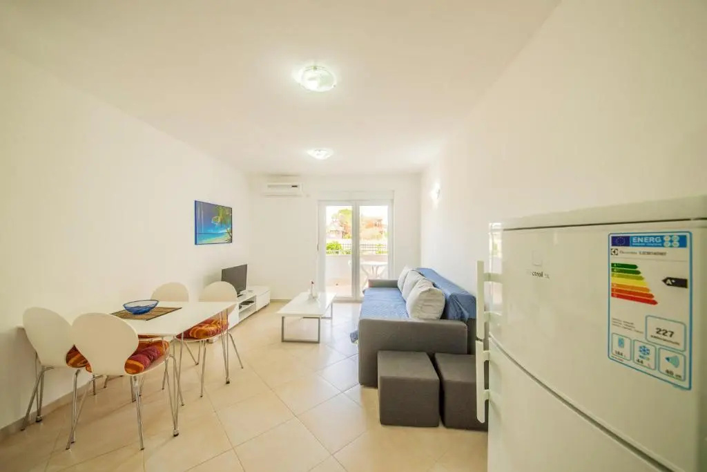 Apartment With one Bedroom in Vrsi, With Furnished Terrace and Wifi -