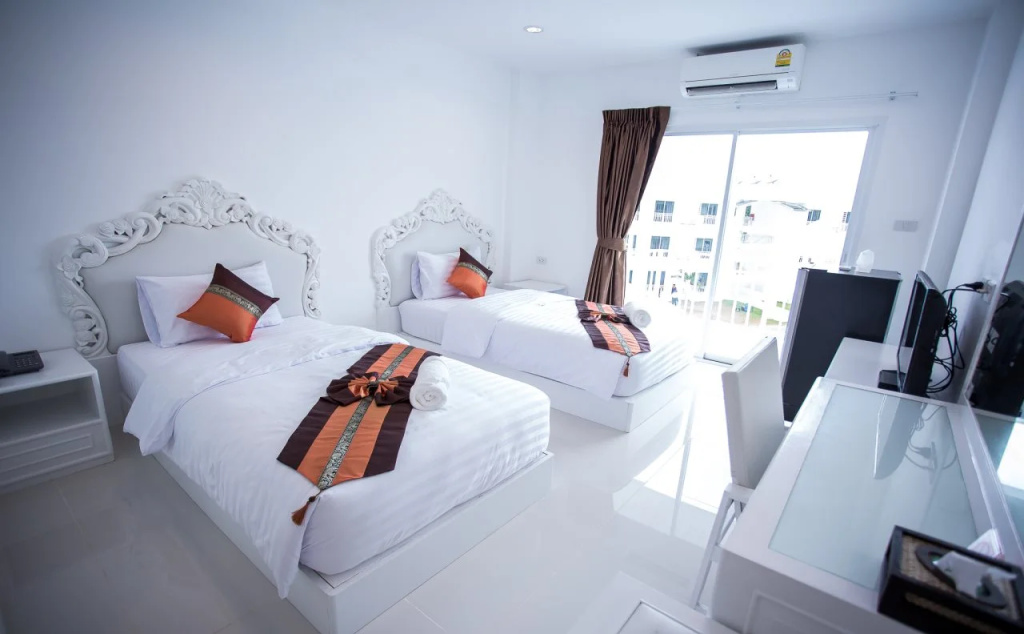 White House Hotel