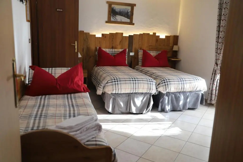 Hotel Bucaneve