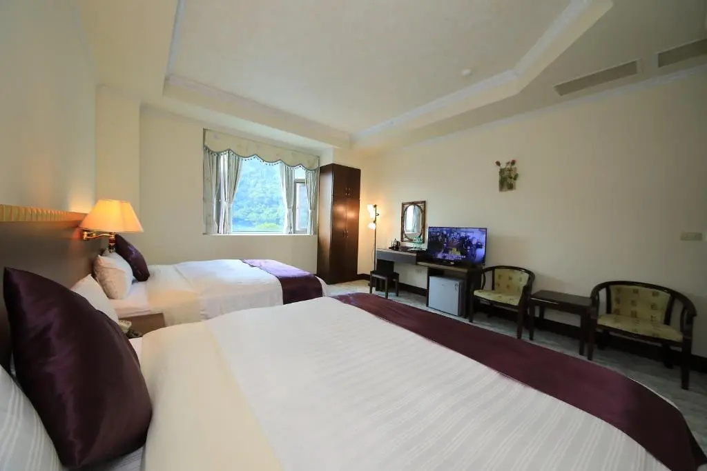 Yotai Spring Guest House