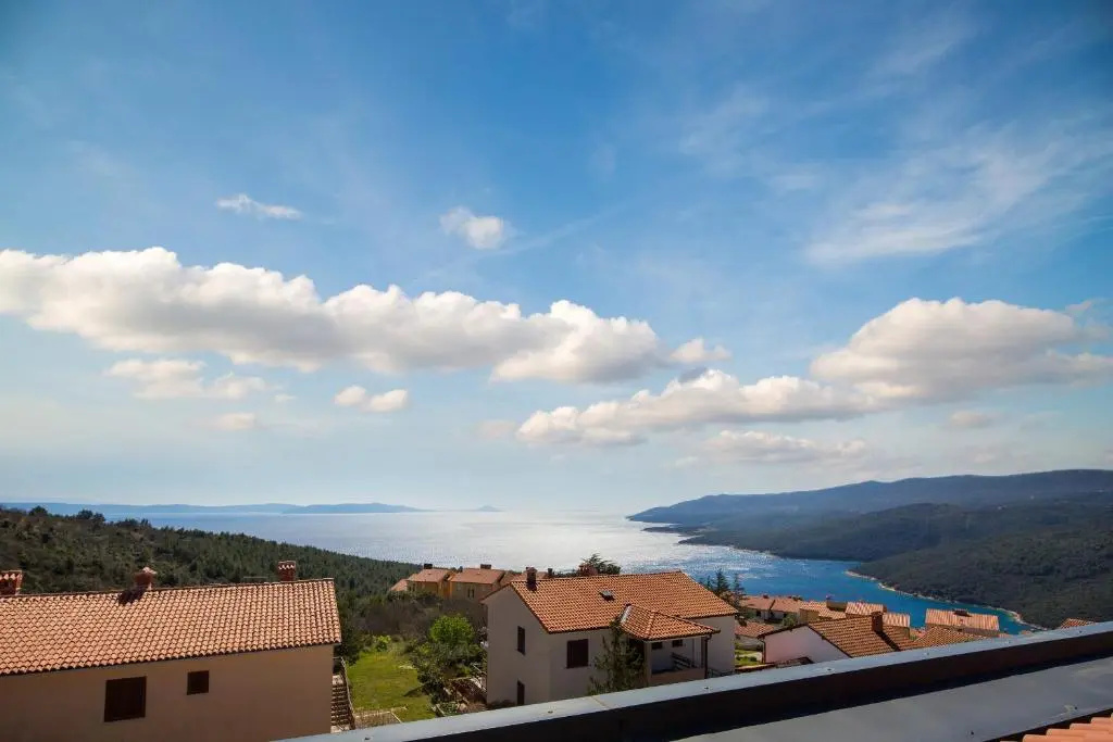 Lemechi Casa Girasole Apartments