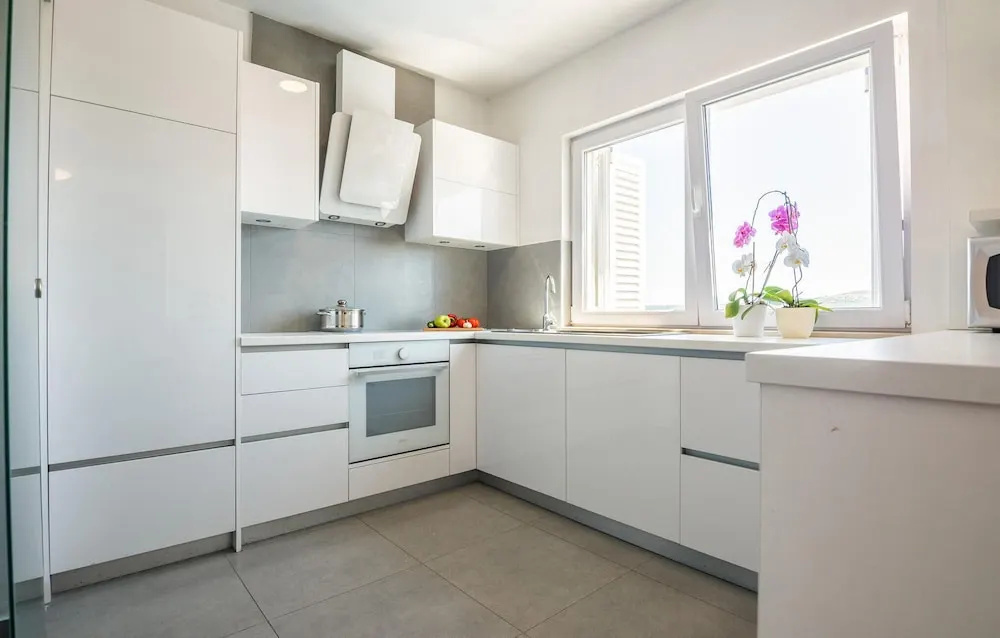 Beautiful Home in Posedarje With 4 Bedrooms, Wifi and Outdoor Swimming Pool