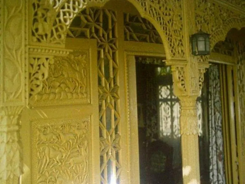 Billoo Palace Houseboat