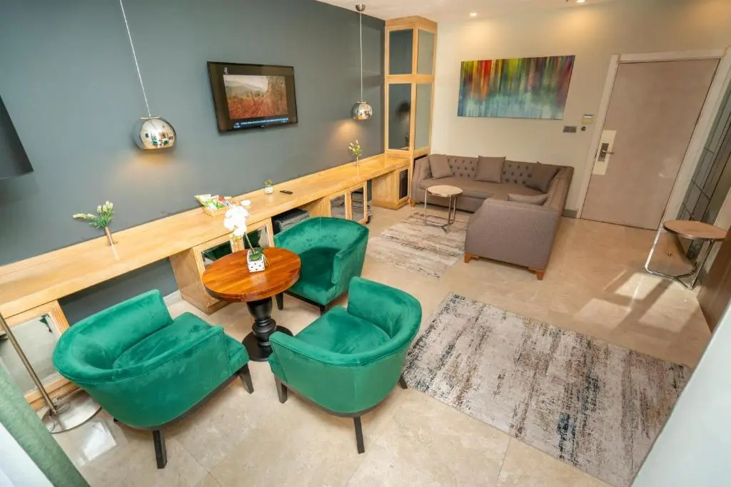 The Gate 30 Suites