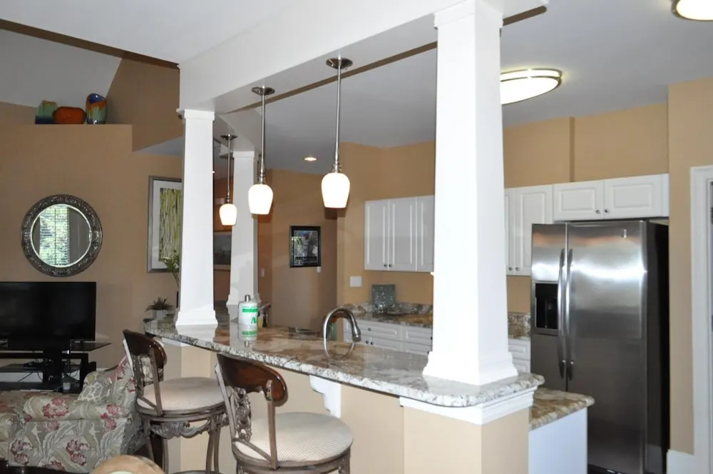 Turnberry 8546 (2G) - 3BR 2BA - (6)