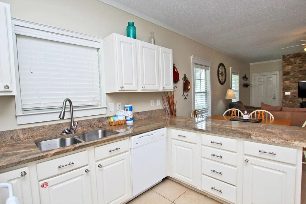 Orange Beach Villas - Beach Retreat by Youngs Suncoast