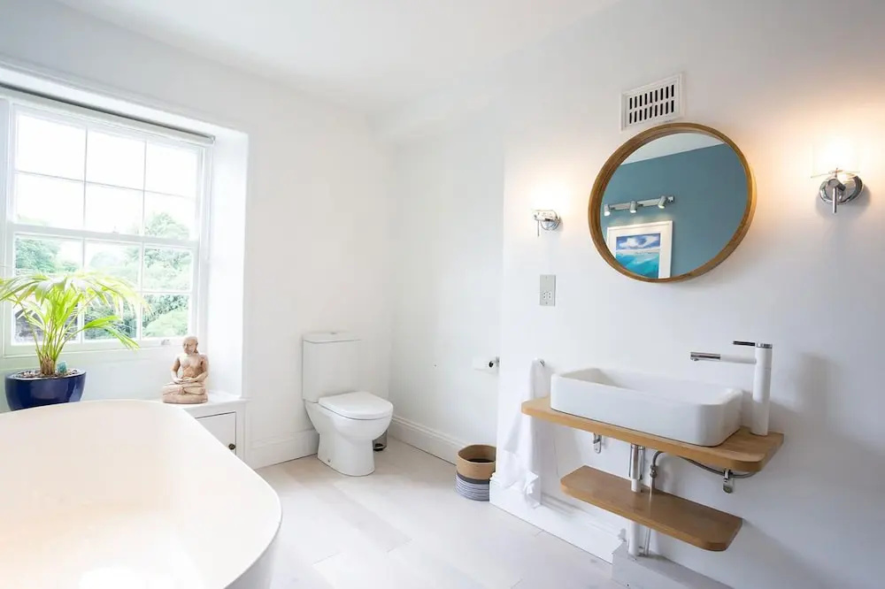 Clovelly House