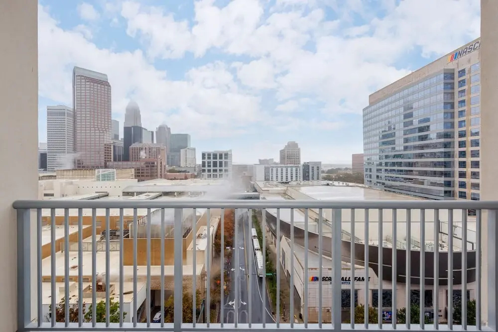1br Furnished Apartment In Charlotte Near Uptown Area 1 Bedroom Apts by RedAwning