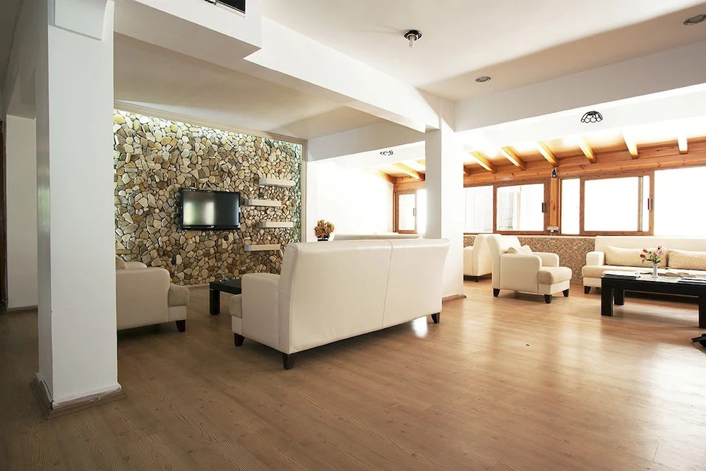 Eren Otel Çeşme
