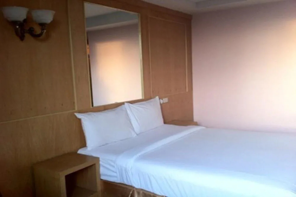Sky Park Hotel