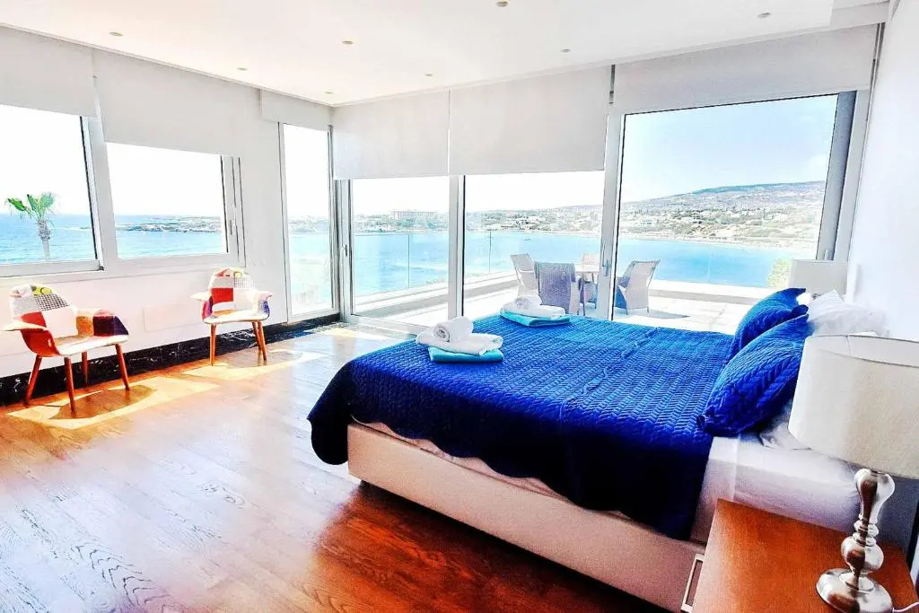 Coral Bay Beach Villa
