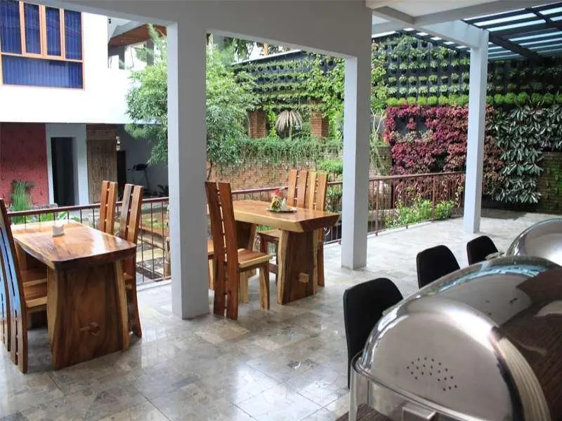 OYO 171 Lotus Art Garden Hotel