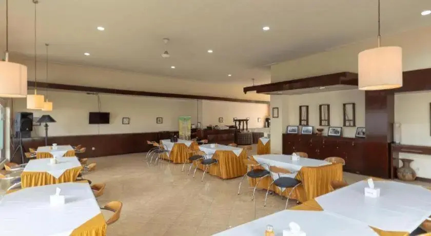 Palm Hotel