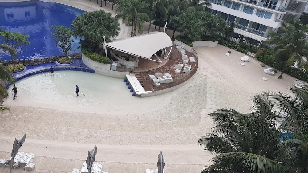 Azure Urban Resort Residences