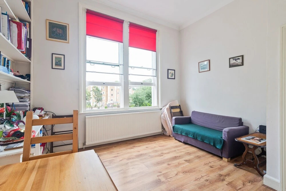 2 Bedroom Apartment in Kensington
