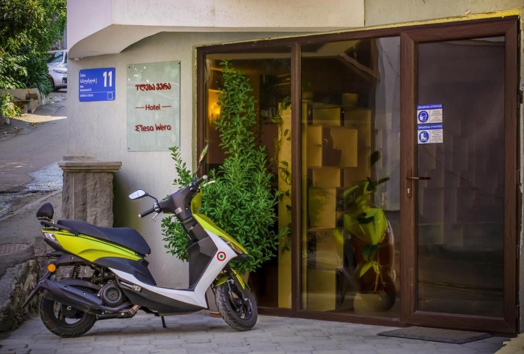Hotel "Elesa Wera"