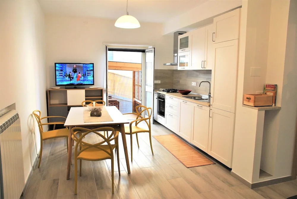 Air-conditioned Apartment With Patio, Wifi and Parking