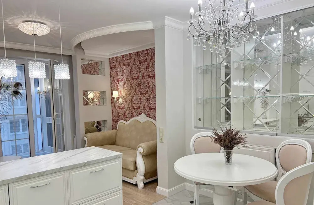 Designer Apartments near Dana Mall