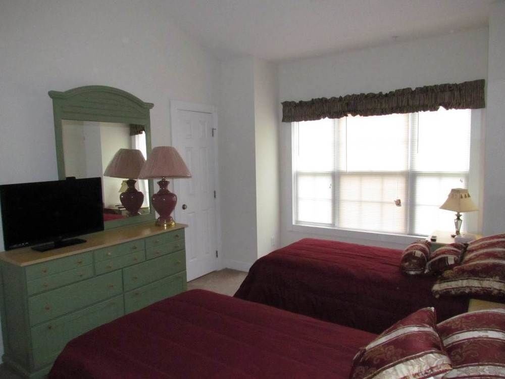 Magnolia North 302 4827 2 Br condo by RedAwning