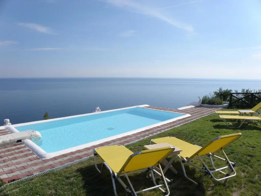 Koumaros Villas