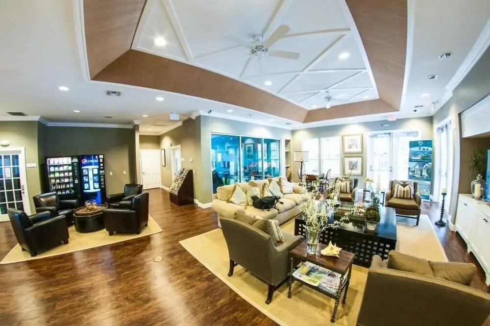 Lucaya 3 Bedroom 2 Bath Townhome With Flat Screen TV