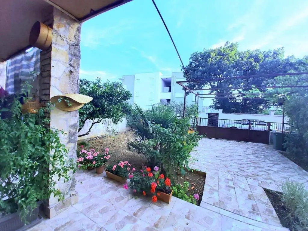 Apartments with WiFi Vodice - 18959
