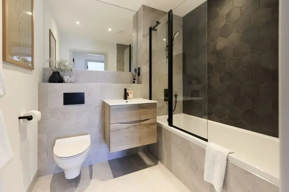 The South Wimbledon Escape - Lovely 3bdr With Balcony