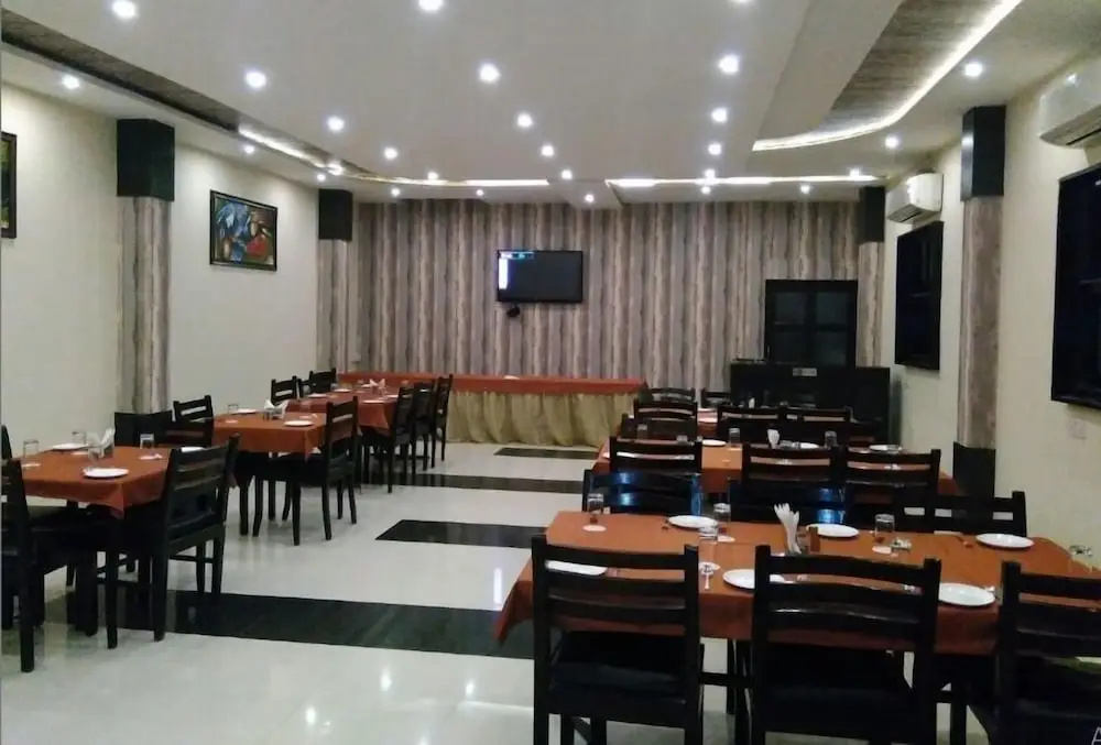 Hotel Uma Residency