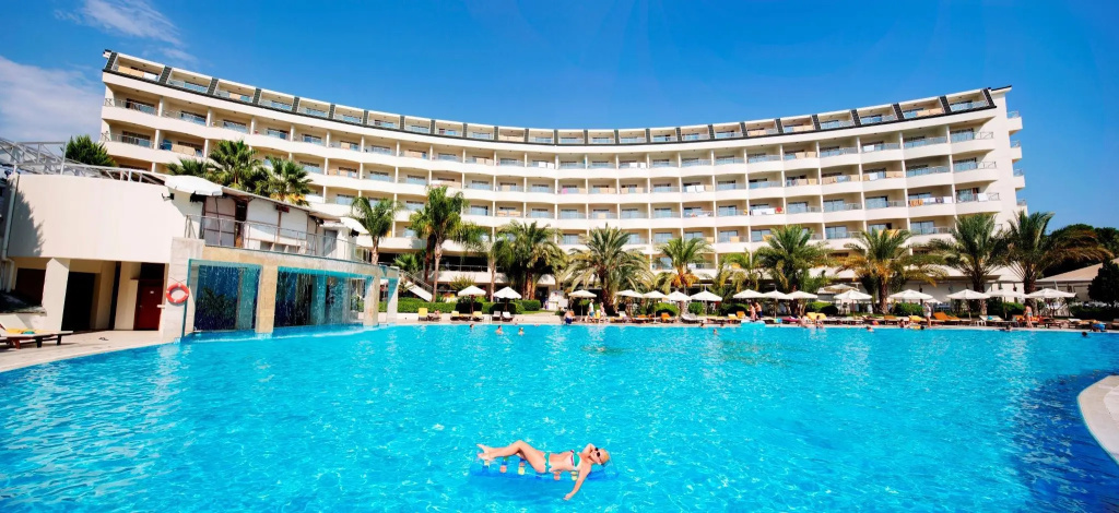 Utopia Beach Club