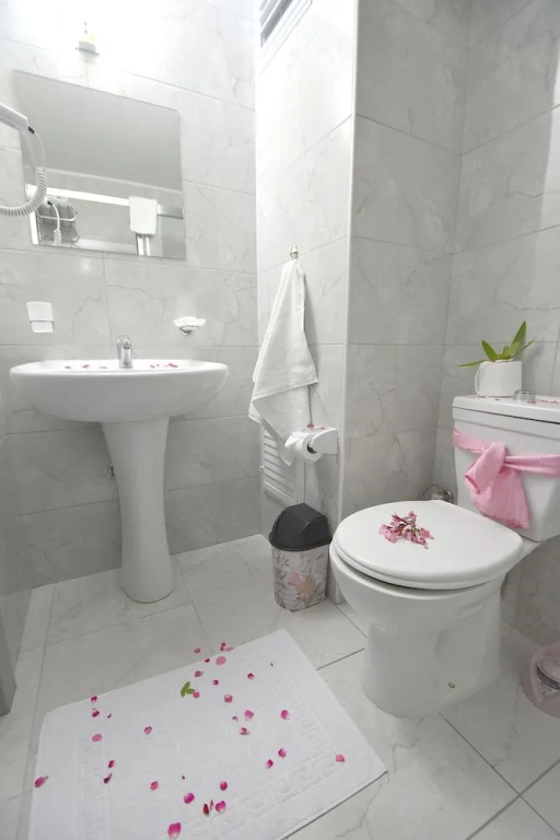 Vi̇va Beach Hotel