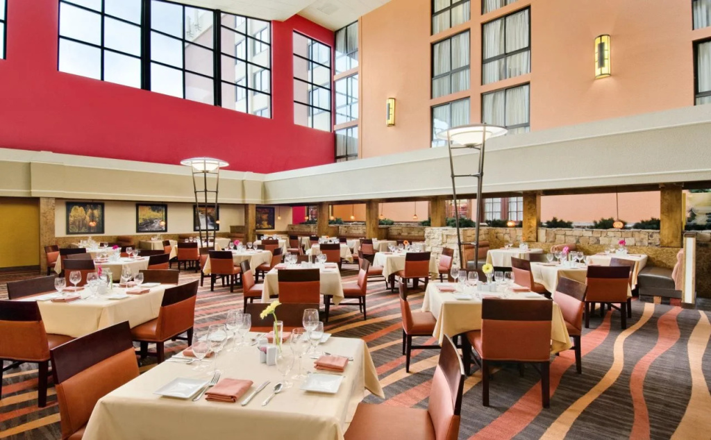 Crowne Plaza Denver International Airport