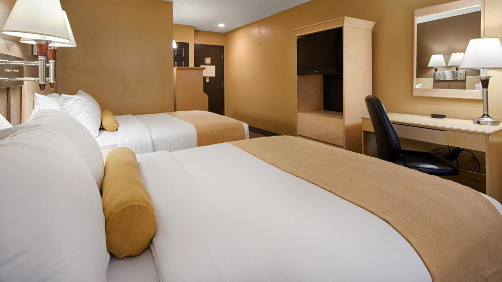 Seven Oaks Hotel Regina