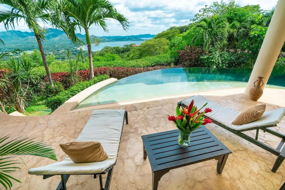 Hacienda-style Villa With Pool and Sweeping Ocean Views Above Potrero