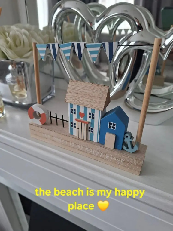 Family Caravan-pets-golden Palm-pool-arcades