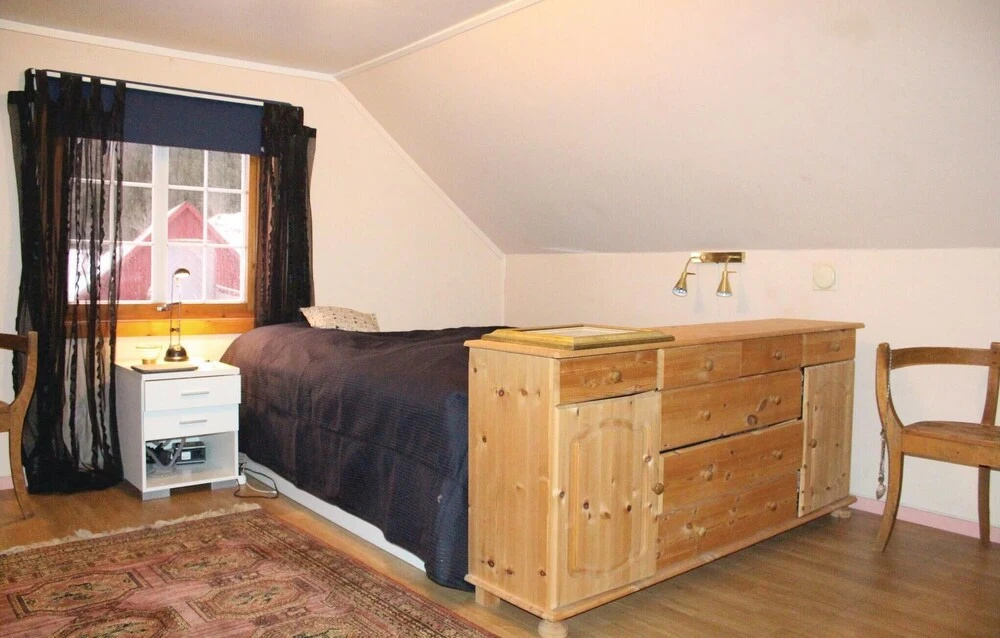 Stunning Home in Rogndalsvåg With 3 Bedrooms and Internet