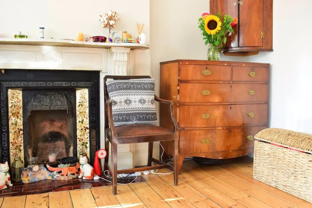 3 Bedroom Victorian Flat With Parking in South East London