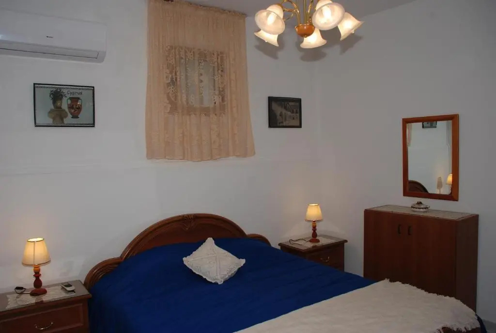 Kanarinis Apartments