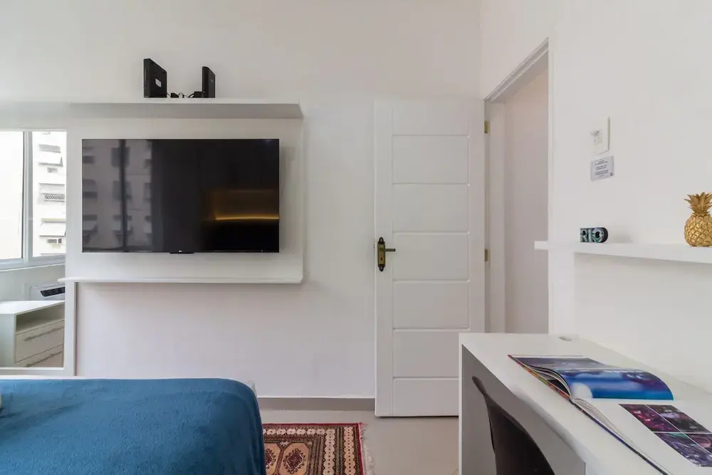 Just a few Steps From Copacabana Beach Pf512