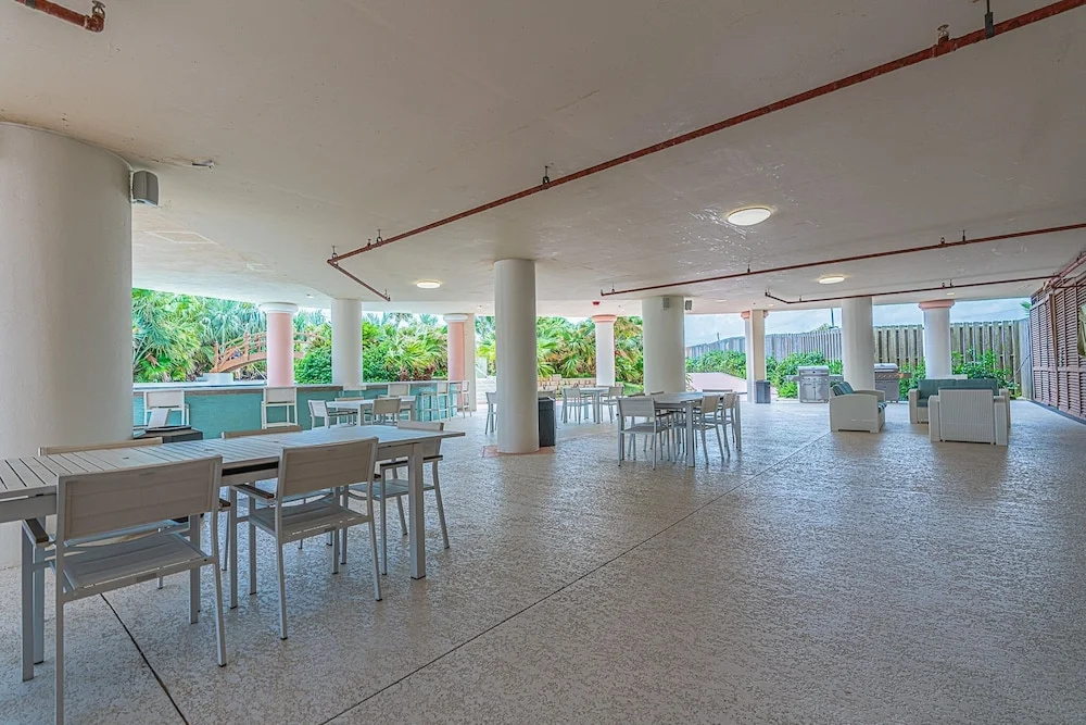 High Seas 3 Bedroom Condo
