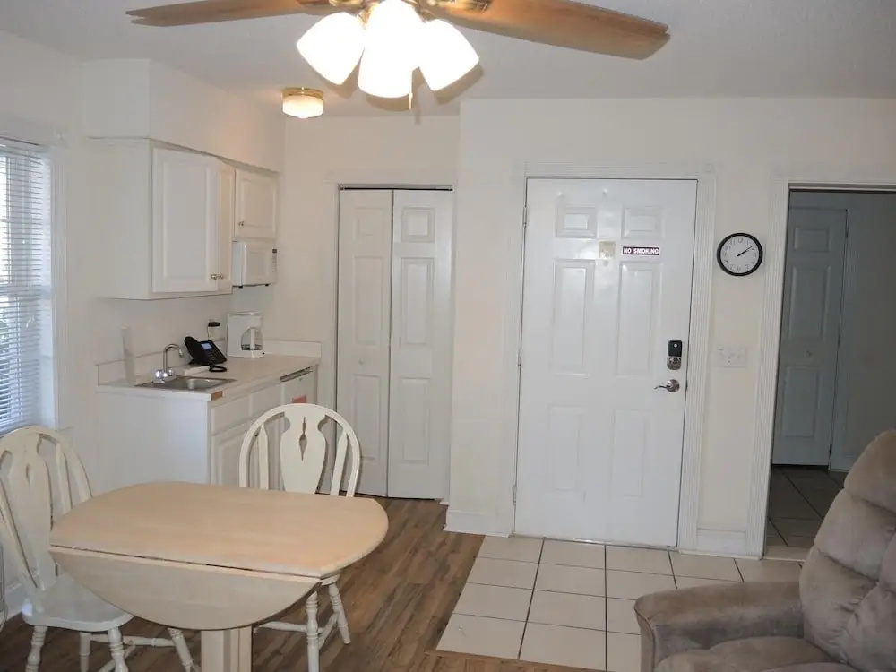 Family Friendly Villa 1202 with 27 Hole Golf Course Available and Great Resort Amenities by RedAwning