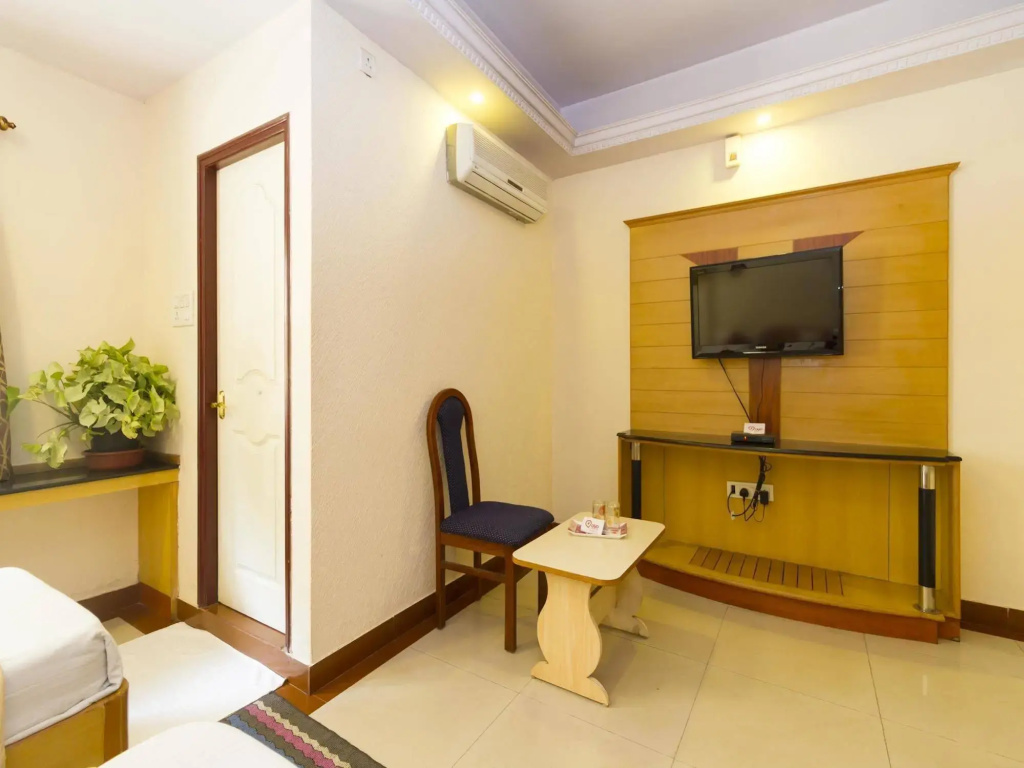 OYO 331 Hotel Skanda Shelters