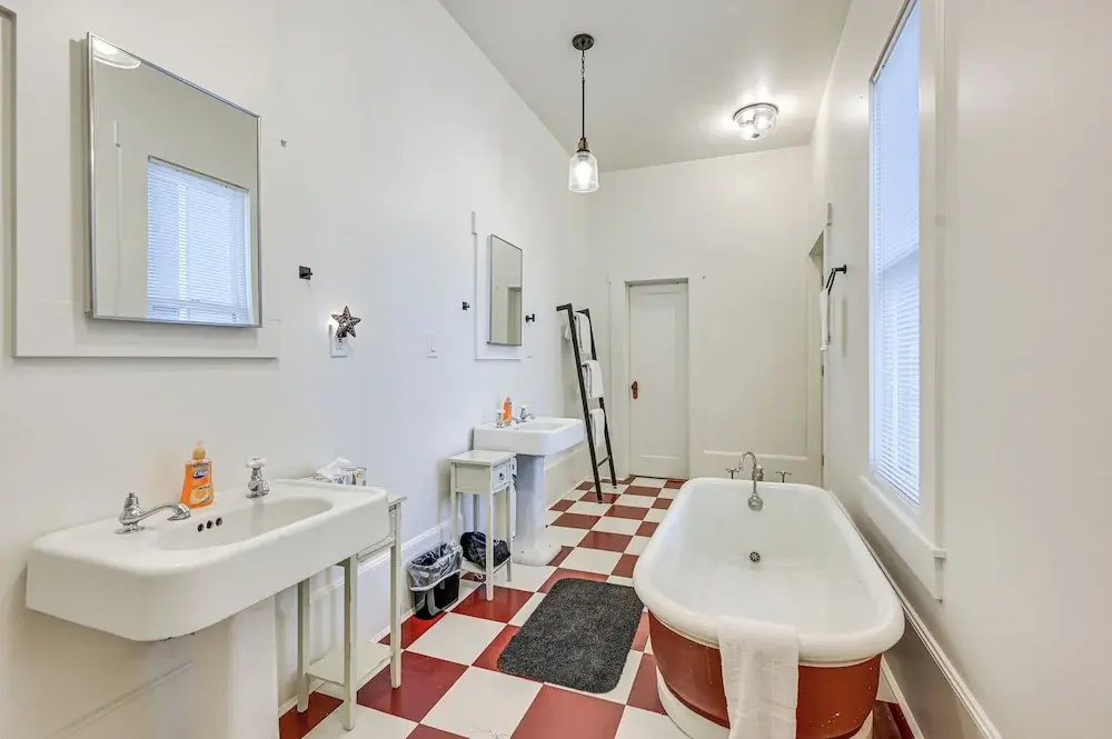4 Mi to Downtown Flagstaff: Getaway w/ Views