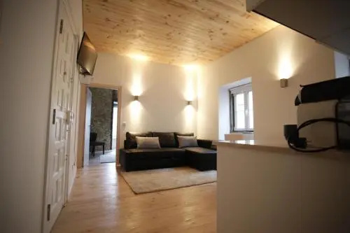 Charming Bairro Alto Apartment